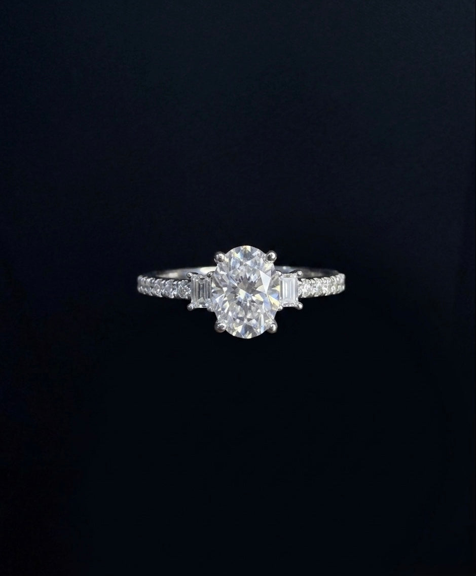 925 Silver VVS Moissanite Oval Cut Ring (Size 7)