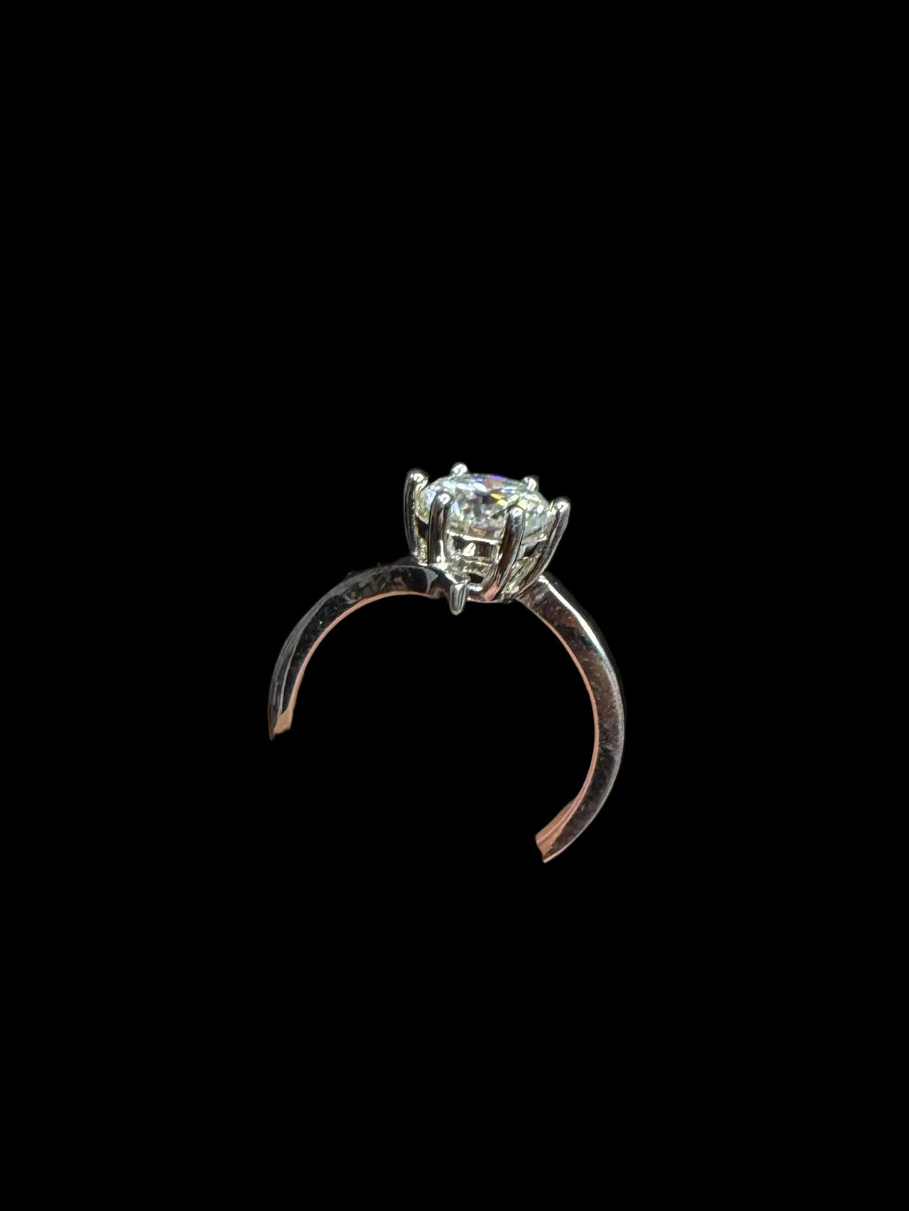 925 Silver VVS Moissanite Solitaire Ring (Size 6)