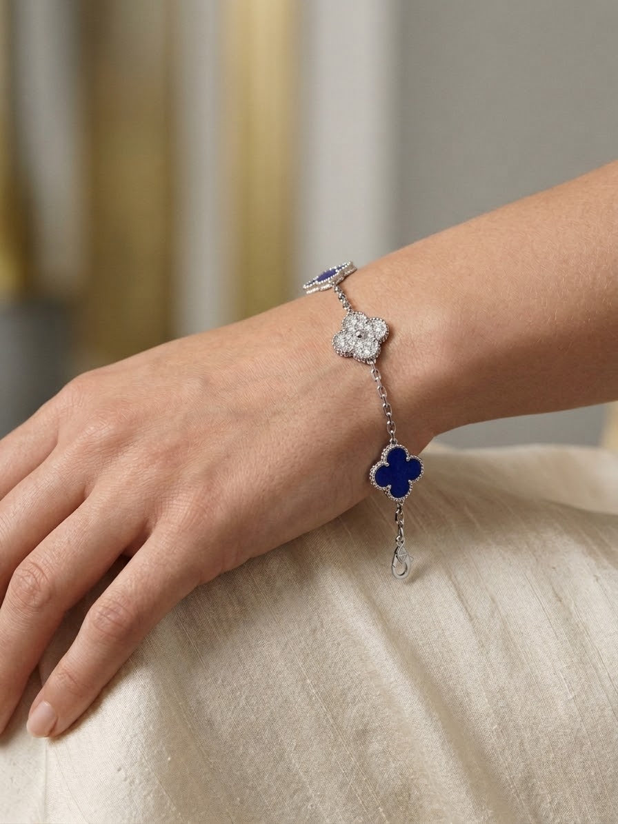 MOISSANITE BLUE CLOVER BRACELET