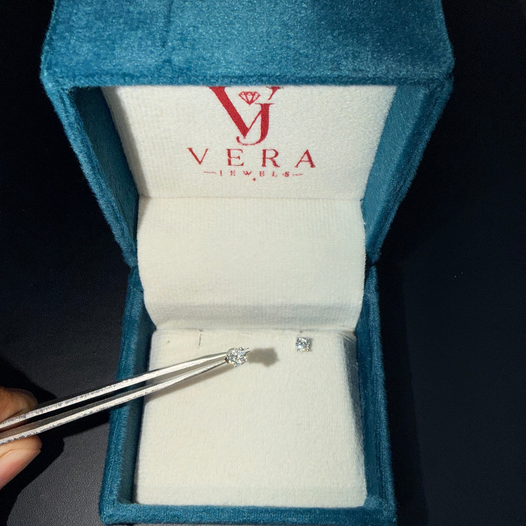 MOISSANITE 4.0 MM STUDS