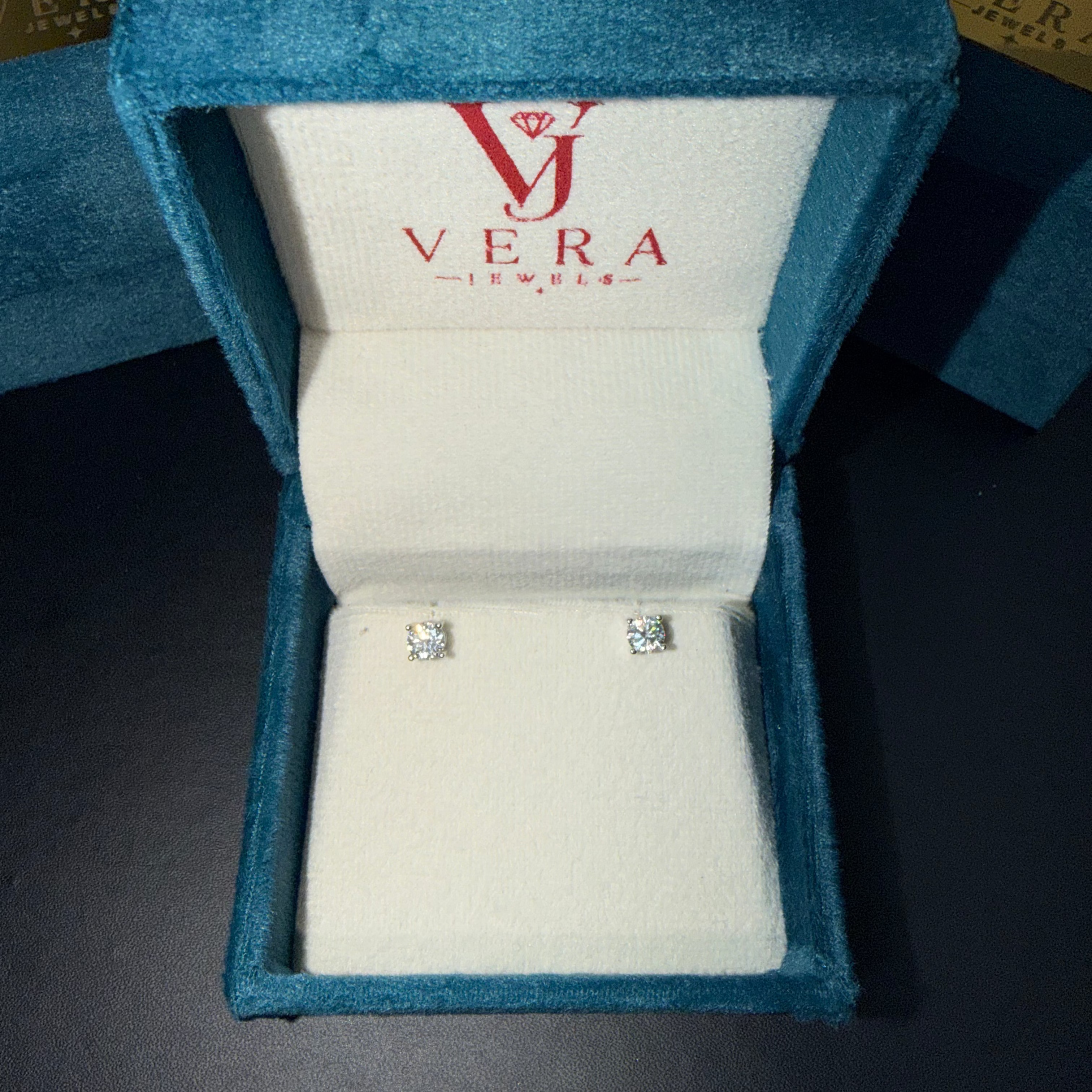 MOISSANITE 5.0 MM STUDS